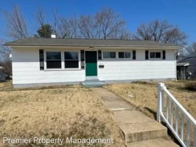 Main picture of 5618 Knell Ave