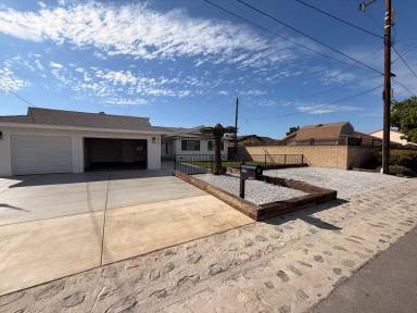 Main picture of 8241 Gay St
