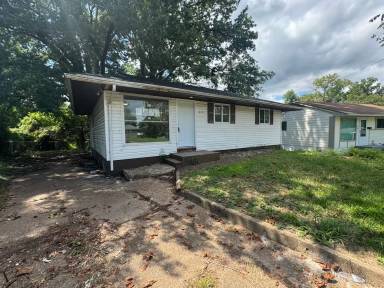 Main picture of 236 McAlpine Dr