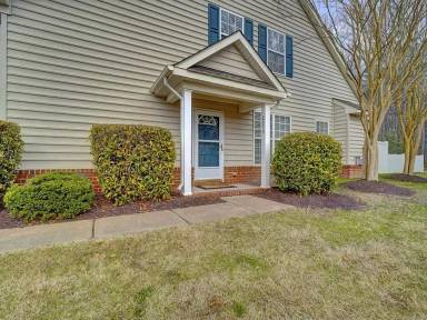 Main picture of 2230 Livingston St