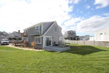 Main picture of 1 White Path Ln