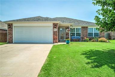 Main picture of 8516 SW 49th Cir