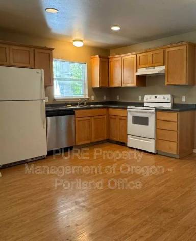 Main picture of 6734 N Monteith Ave
