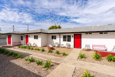 Main picture of 1835 Garden St