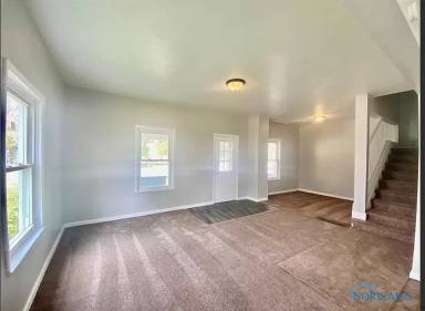 Main picture of 1331 W Sylvania Ave