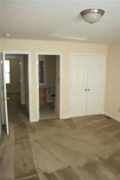 Main picture of 815 Mickey Ln