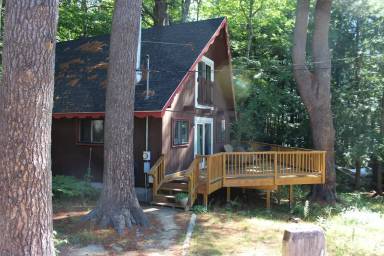 Main picture of 20 Brookhurst Ln E