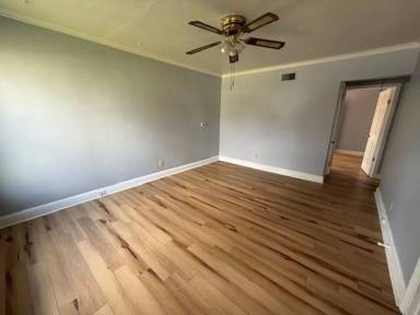 Main picture of 419 9th Ave