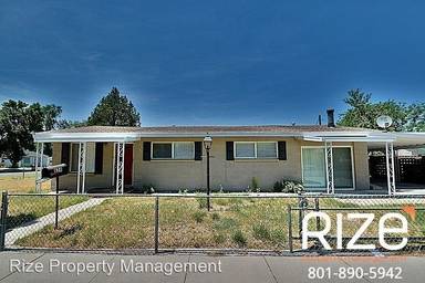 Main picture of 974 S Pueblo St