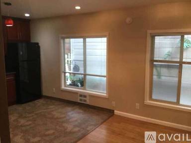 Main picture of 25 Sharon St