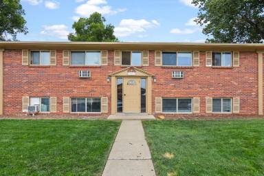 Main picture of 5353 Field St