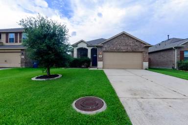 Main picture of 296 Country Crossing Cir