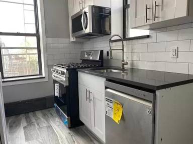 Main picture of 7128 5 Ave