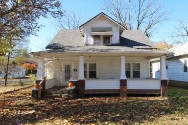 Main picture of 327 S Talley Ave