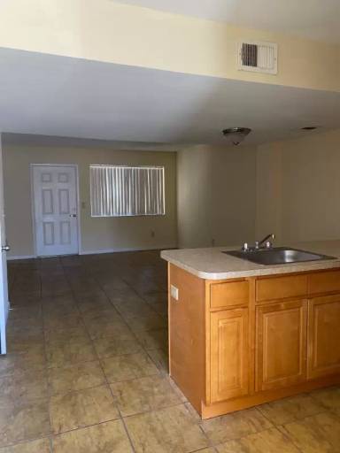 Main picture of 220 E University Blvd