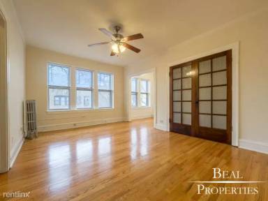 Main picture of 4631 N Paulina Apartments