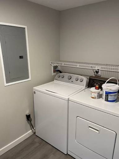 Main picture of 302 E 19th St
