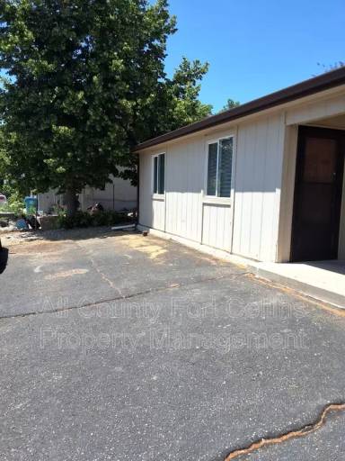Main picture of 1716 Erin Ct