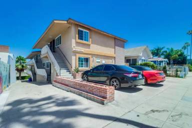Main picture of 4708 W Point Loma Blvd