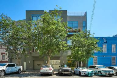Main picture of 725 Florida St