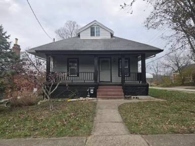 Main picture of 79 Home St
