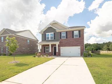 Main picture of 2045 Canadiangeese Dr