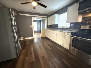Main picture of 2310 3rd St