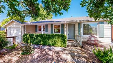 Main picture of 856 5th St W