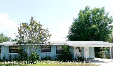 Main picture of 705 Starke Lake Cir