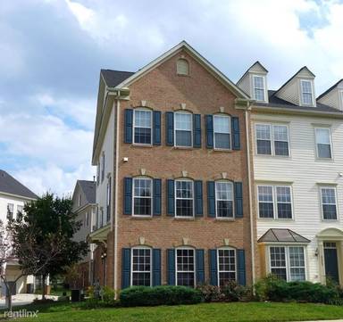 Main picture of 9416 Manor Forge Way