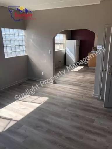 Main picture of 403 E Main St