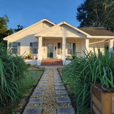 Main picture of 228 W Pine St