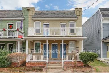 Main picture of 613 N 32nd St