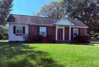 Main picture of 307 Rose Ave