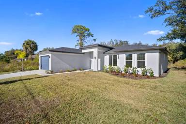 Main picture of 2816 Barry Rd