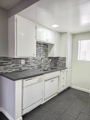 Main picture of 20810 Amie Ave