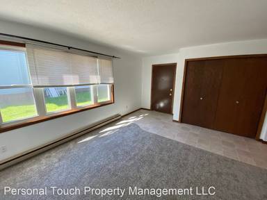 Main picture of 220 6th St S