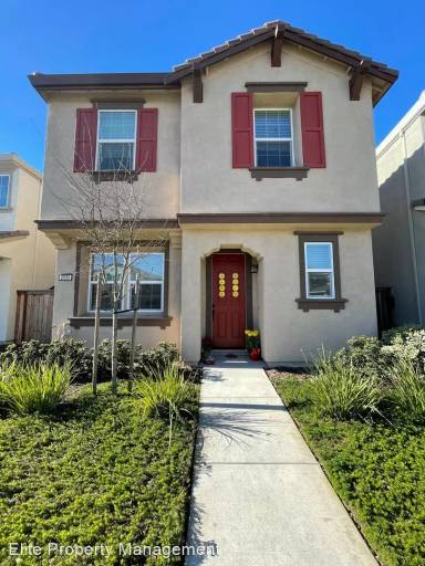 Main picture of 2555 Buzz Aldrin Way