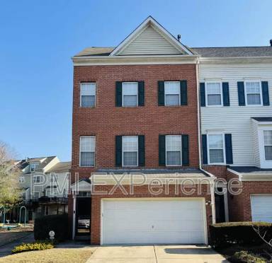 Main picture of 4900 Harcourt Rd