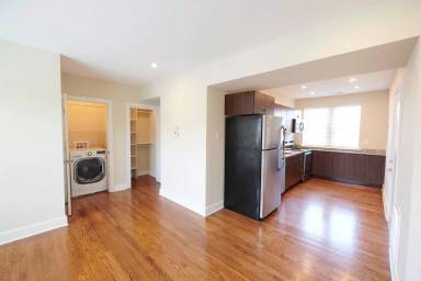 Main picture of 3450 Hereford St