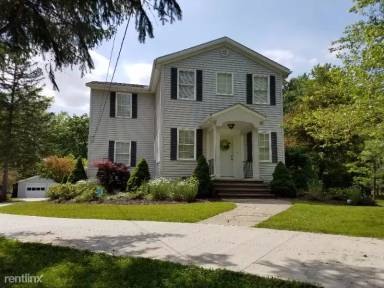 Main picture of 8354 Broadview Rd