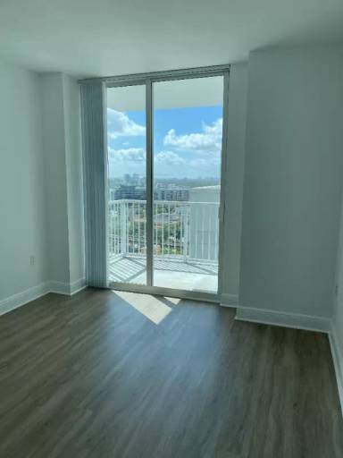 Main picture of Vue At Brickell Condo