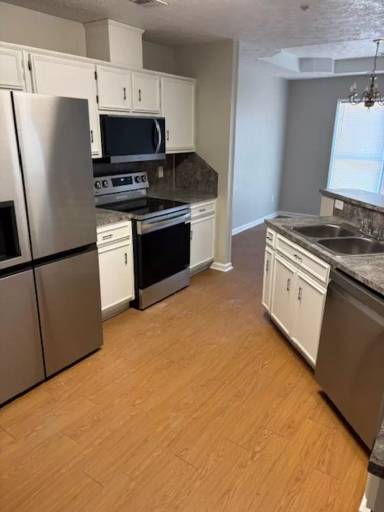 Main picture of 7121 Vinings Ct