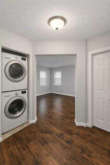 Main picture of 1504 110th St S