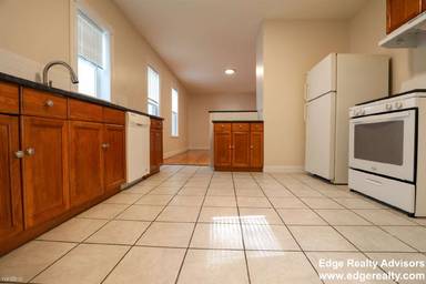 Main picture of 131 Murdock St