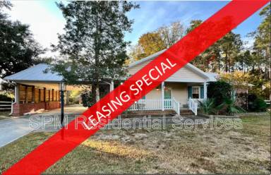 Main picture of 203 Circle Dr