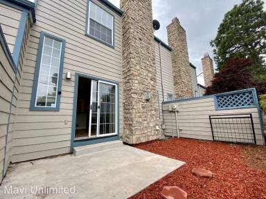 Main picture of 1817 S Union Blvd