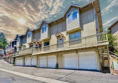 Main picture of 1321 Oak Ridge Dr