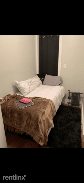 Main picture of 424 Menahan St