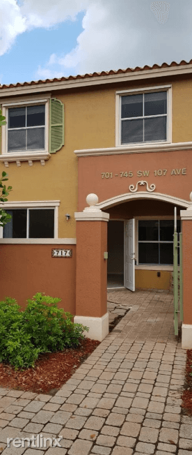 Main picture of 701 SW 107th Ave
